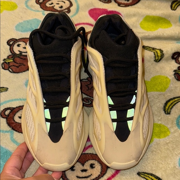 Yeezy - Azael 700 boost - Picture 1 of 4